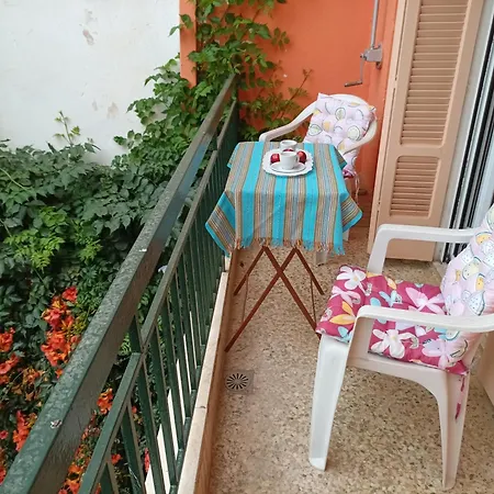 Retro Guest house *