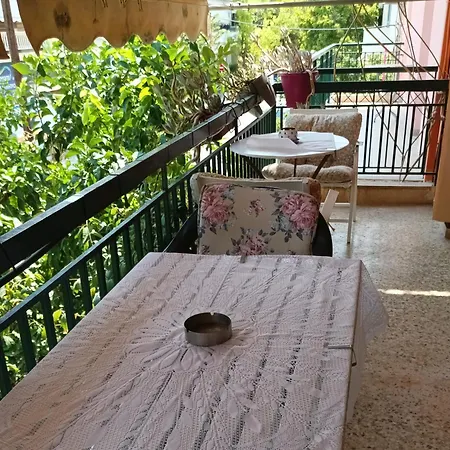 Retro Guest house