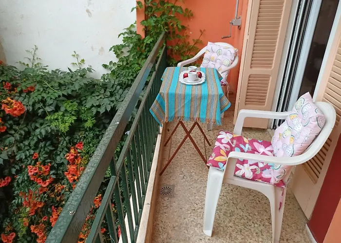 Retro Πανσιόν 3*