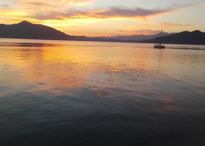 Retro Λουτρά Αιδηψού