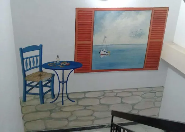 Πανσιόν Retro Λουτρά Αιδηψού